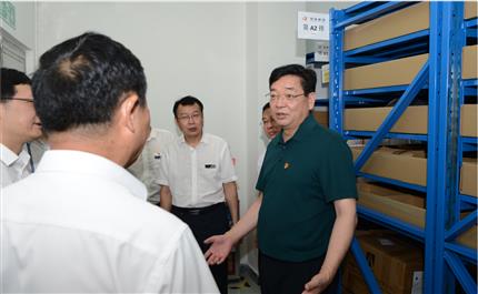 河南航投黨委書記、董事長張明超 深入中原龍浩開展“不忘初心、牢記使命”主題教育調(diào)研